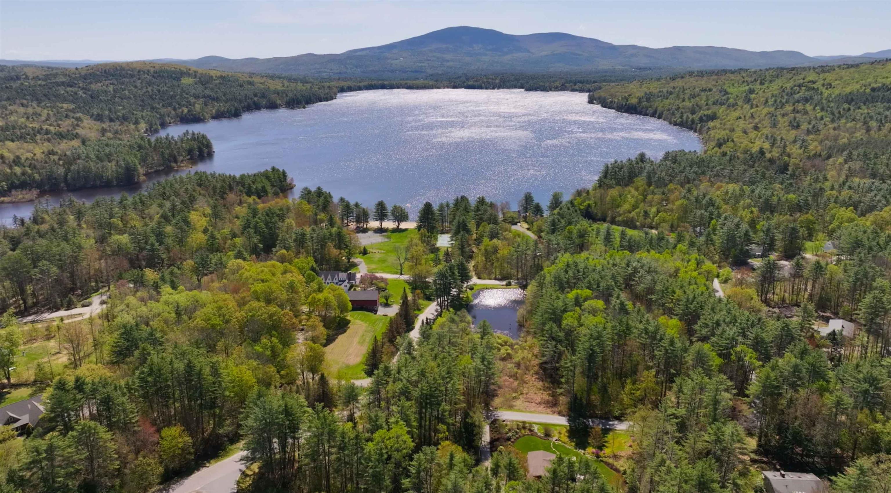 87 Deerpath Road