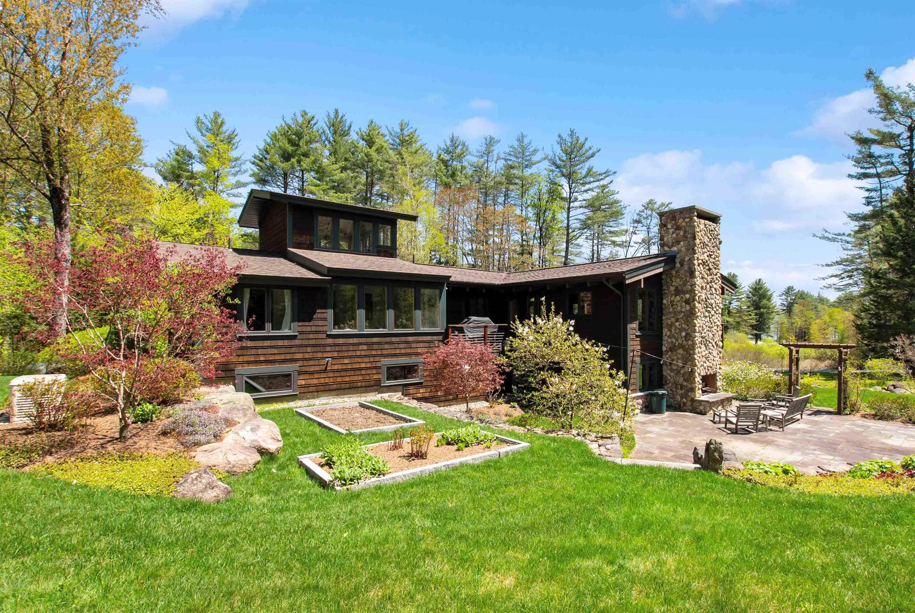 87 Deerpath Road