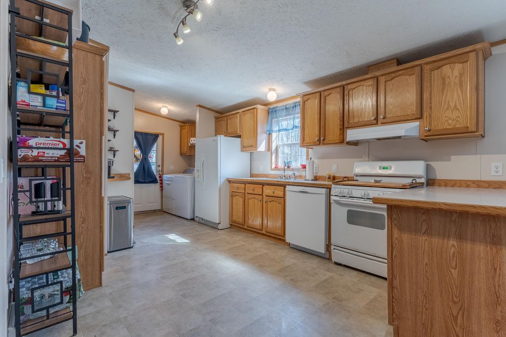 Photo of 13 Atwood Street, Rochester, NH 03820 (MLS # 5081574)