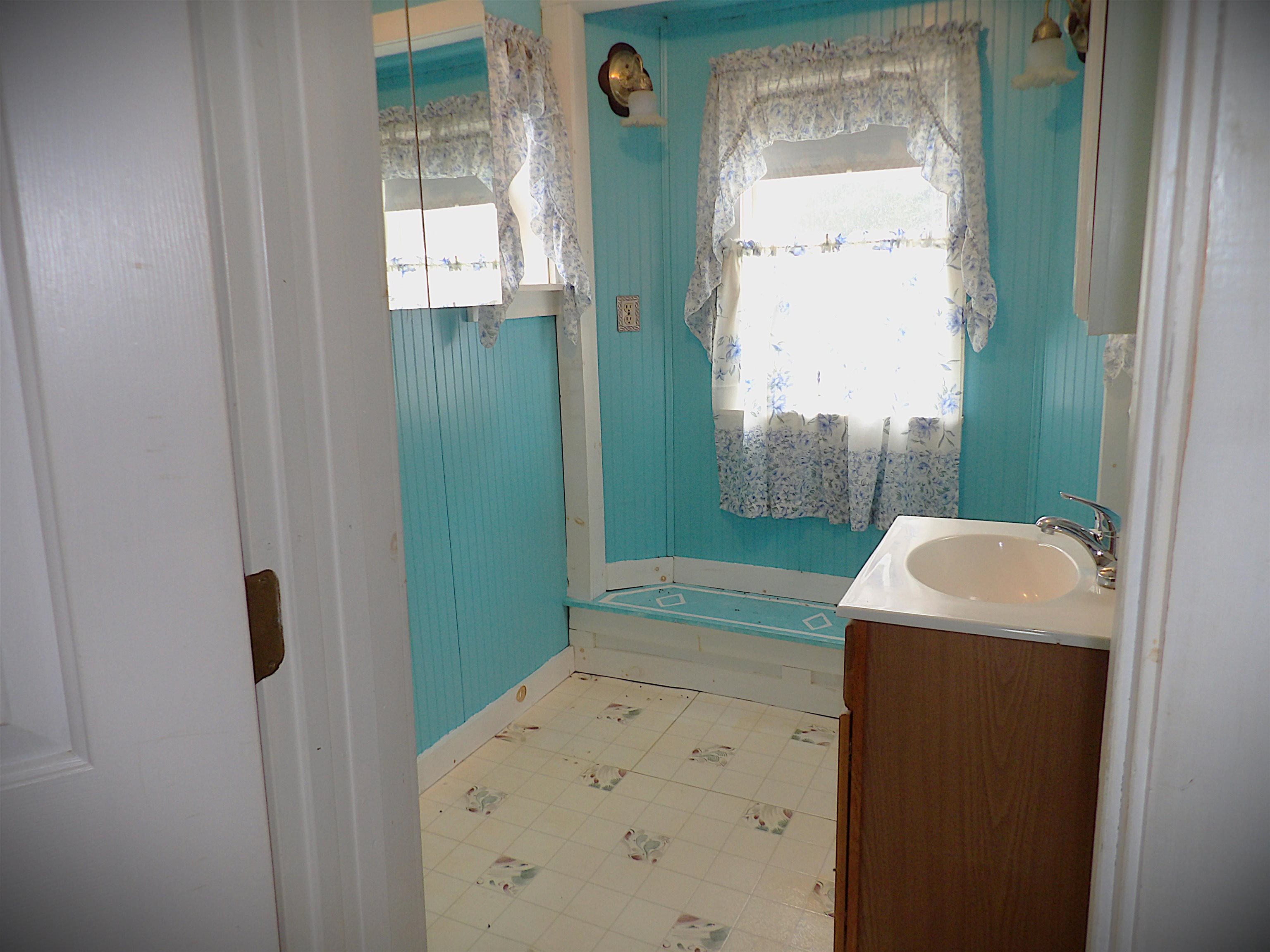 Williamstown, Vermont 05679, United States, 3 Bedrooms Bedrooms, ,2 BathroomsBathrooms,Residential,Pending,82340