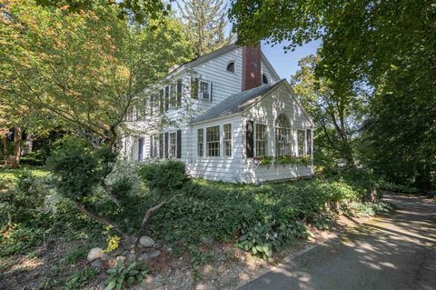 73 Berkeley Street Nashua NH 03064