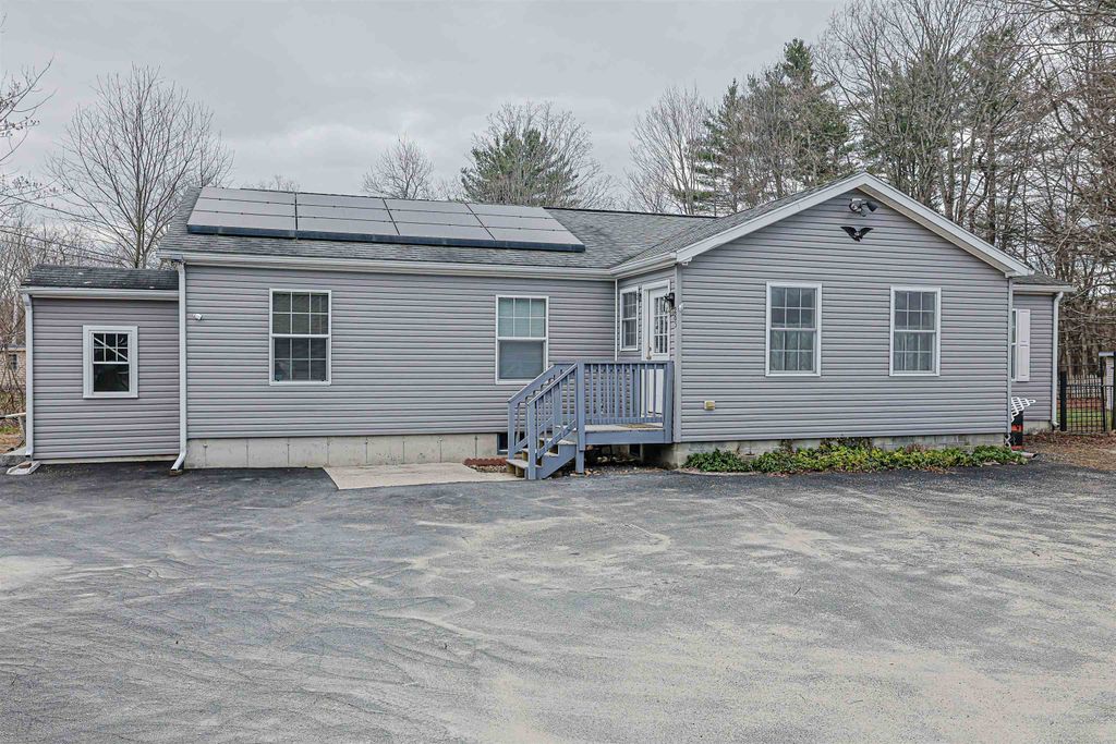 Photo of 265 Lowell Street, Rochester, NH 03867 (MLS # 5082701)