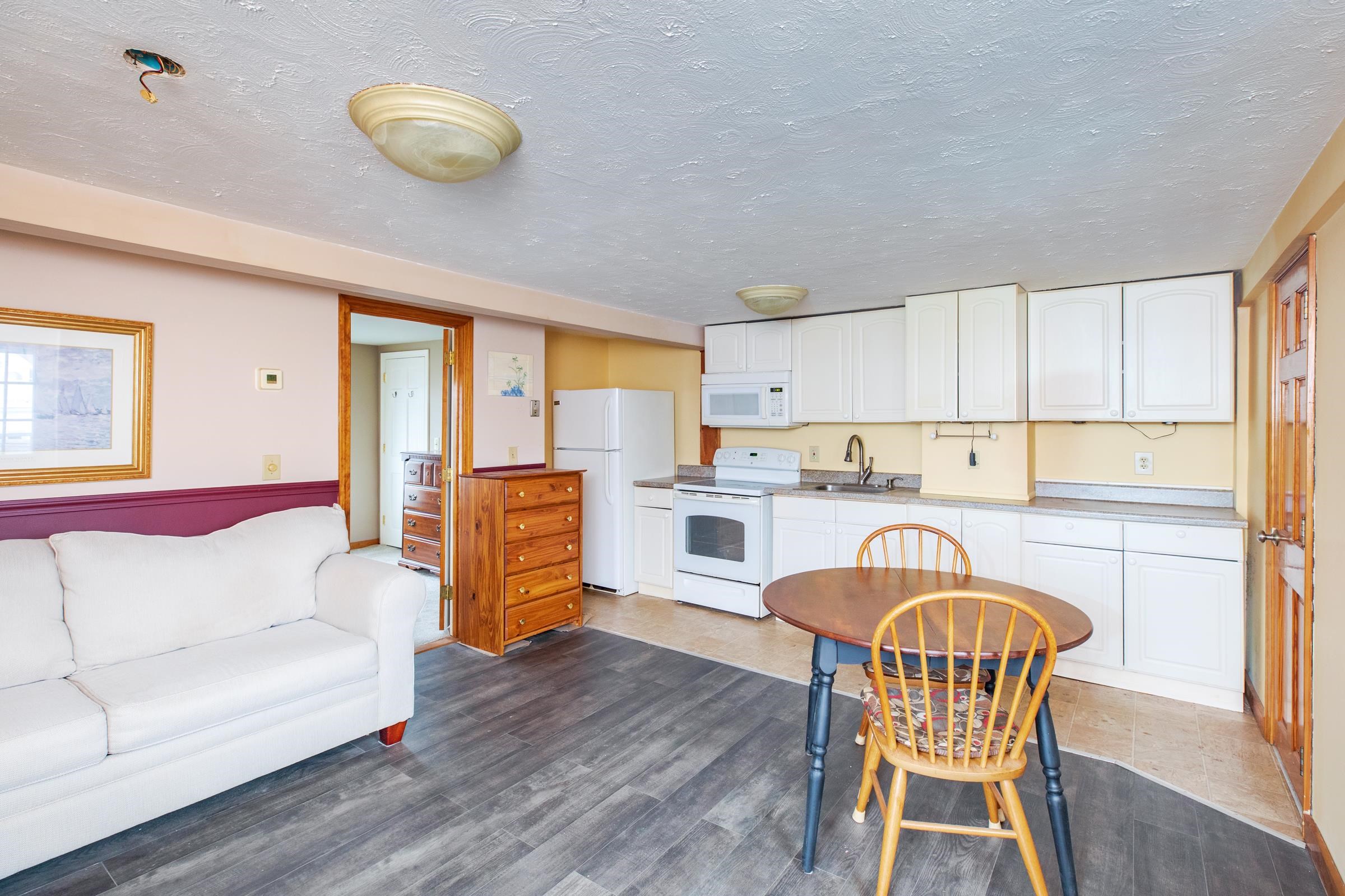 359 Ocean Boulevard 24