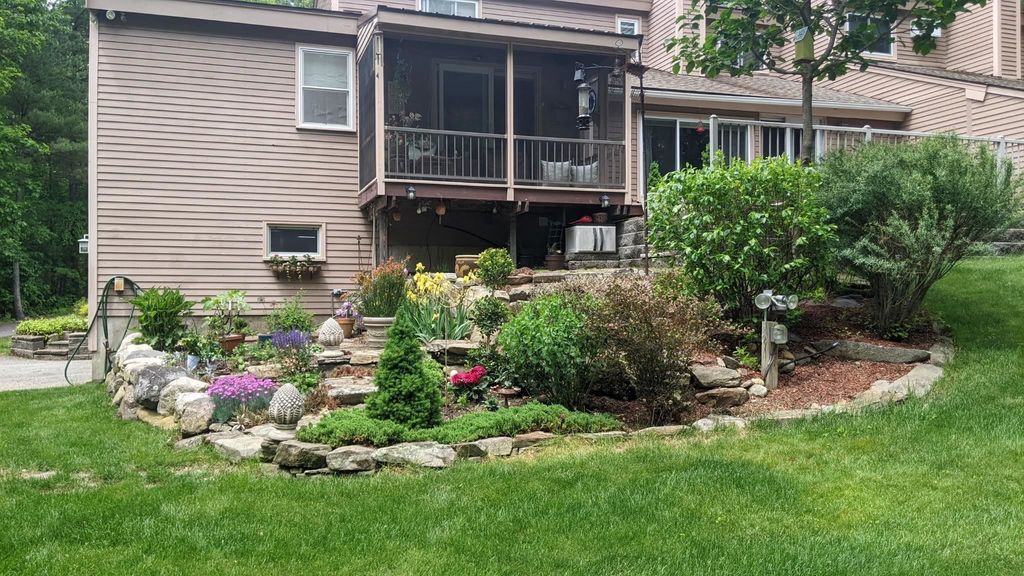 Photo of 30 Maple Avenue, Hampstead, NH 03841 (MLS # 5079361)