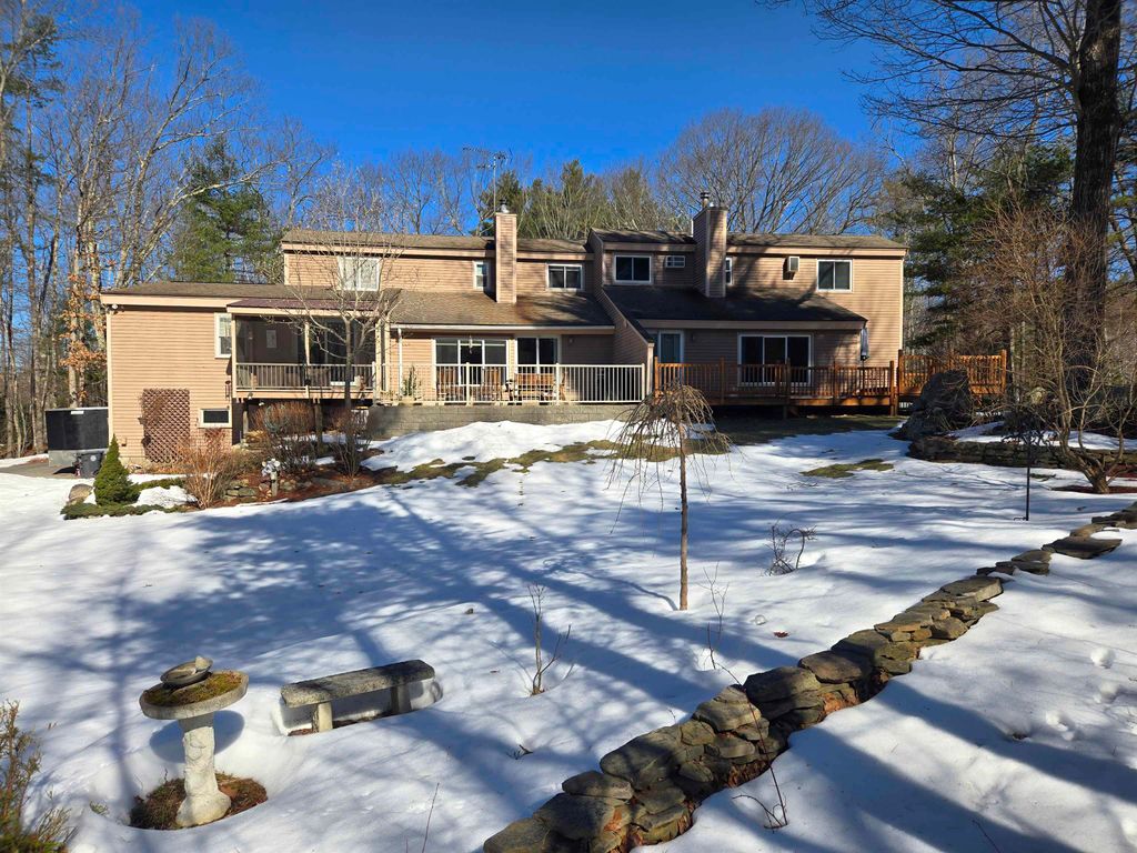 Photo of 30 Maple Avenue, Hampstead, NH 03841 (MLS # 5079361)