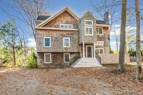 18 Mainmast Circle New Castle NH 03854