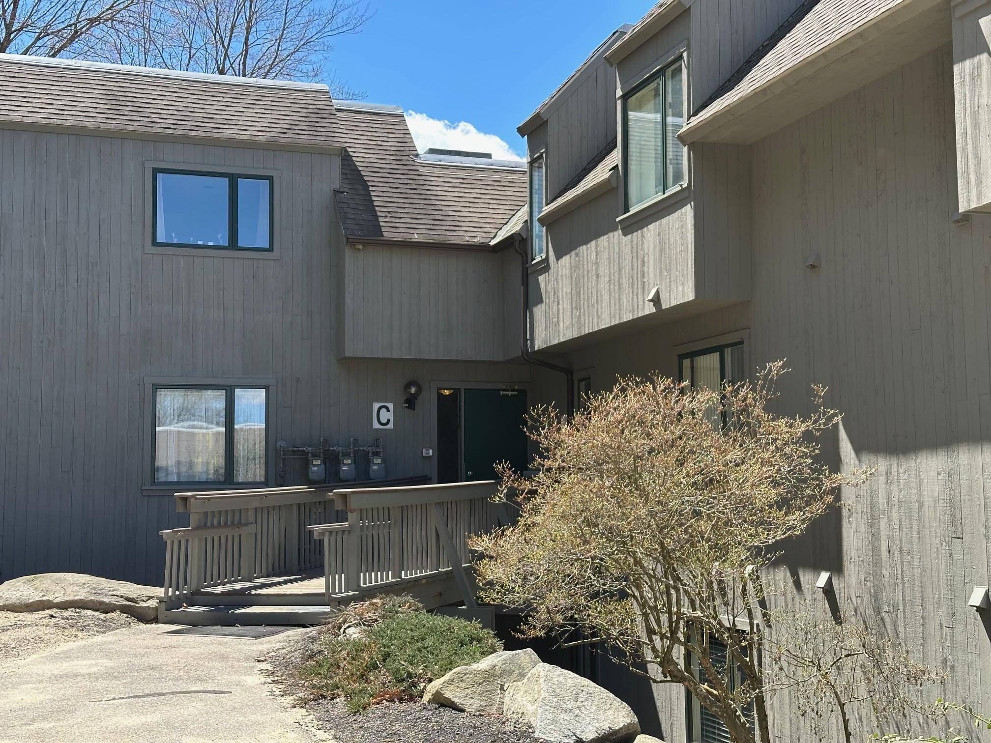1 Pine Street C-32
