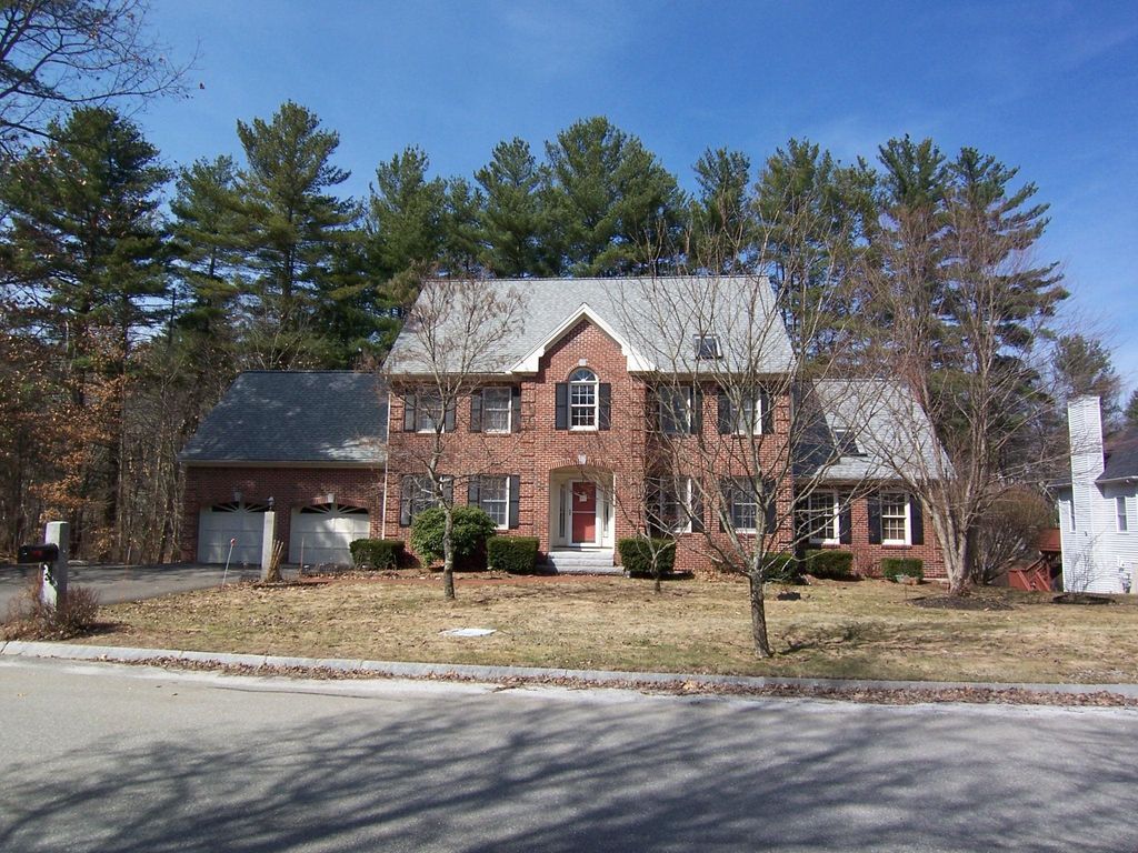 Photo of 20 Salmon Brook Drive, Nashua, NH 03062 (MLS # 5077065)