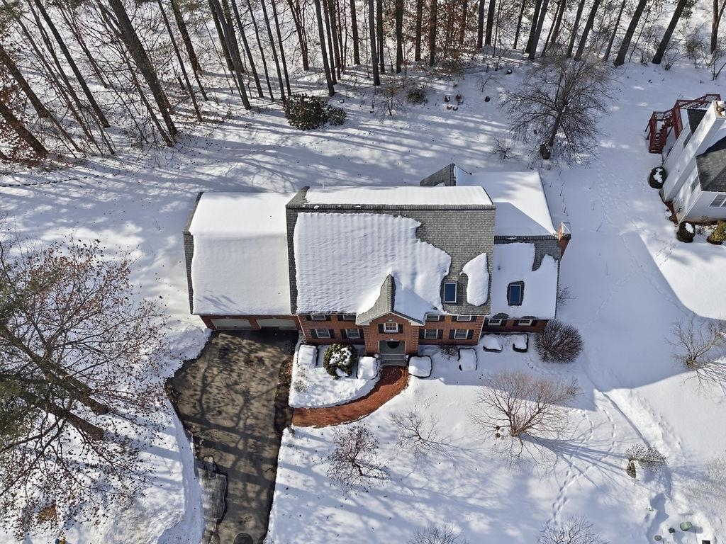 20 Salmon Brook Drive