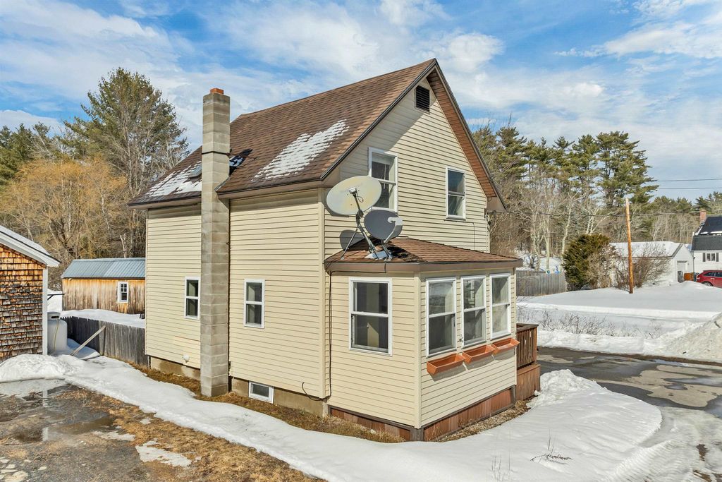 Photo of 40 Wentworth Road, Wakefield, NH 03872 (MLS # 5078803)