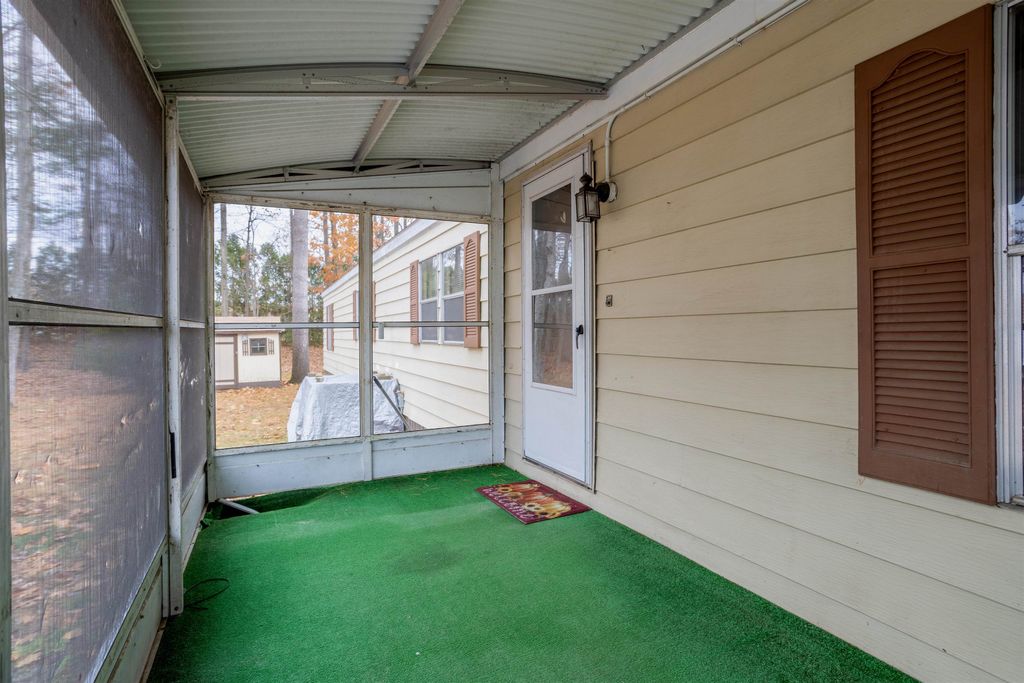 Photo of 5 S Blueberry Lane, Rochester, NH 03867 (MLS # 5069444)