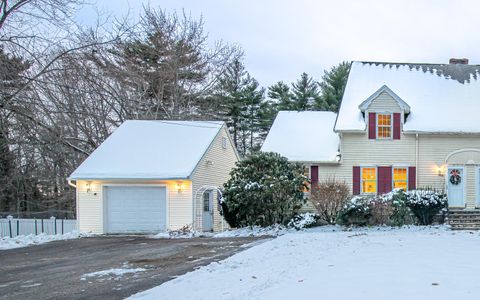 Photo of 70 Old County Road #A, Plaistow, NH 03865 (MLS # 5071715)