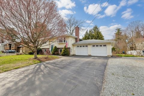 8 Royal Oak Drive Nashua NH 03064