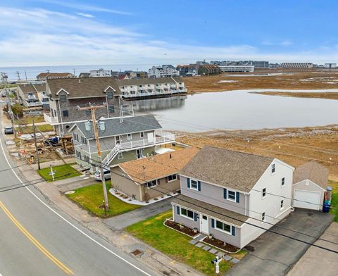 Photo of 543 Winnacunnet Road, Hampton, NH 03842 (MLS # 5085741)