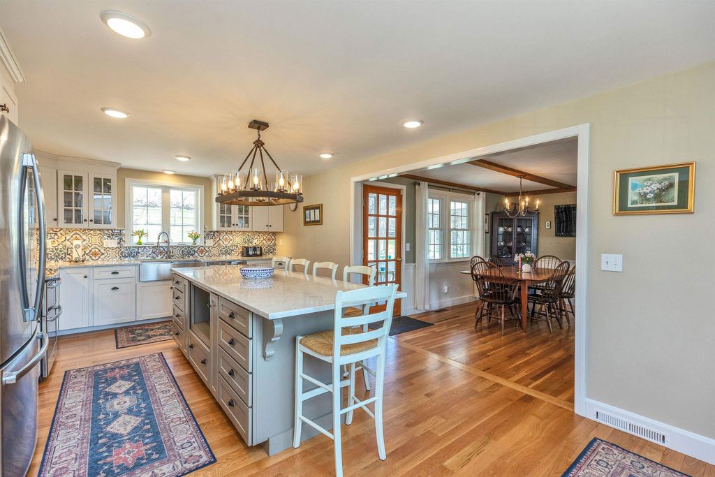 Photo of 82 Kaufmann Drive, Peterborough, NH 03458 (MLS # 5083742)