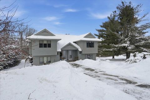 Photo of 1 N Peak Village, Newbury, NH 03255 (MLS # 5075452)