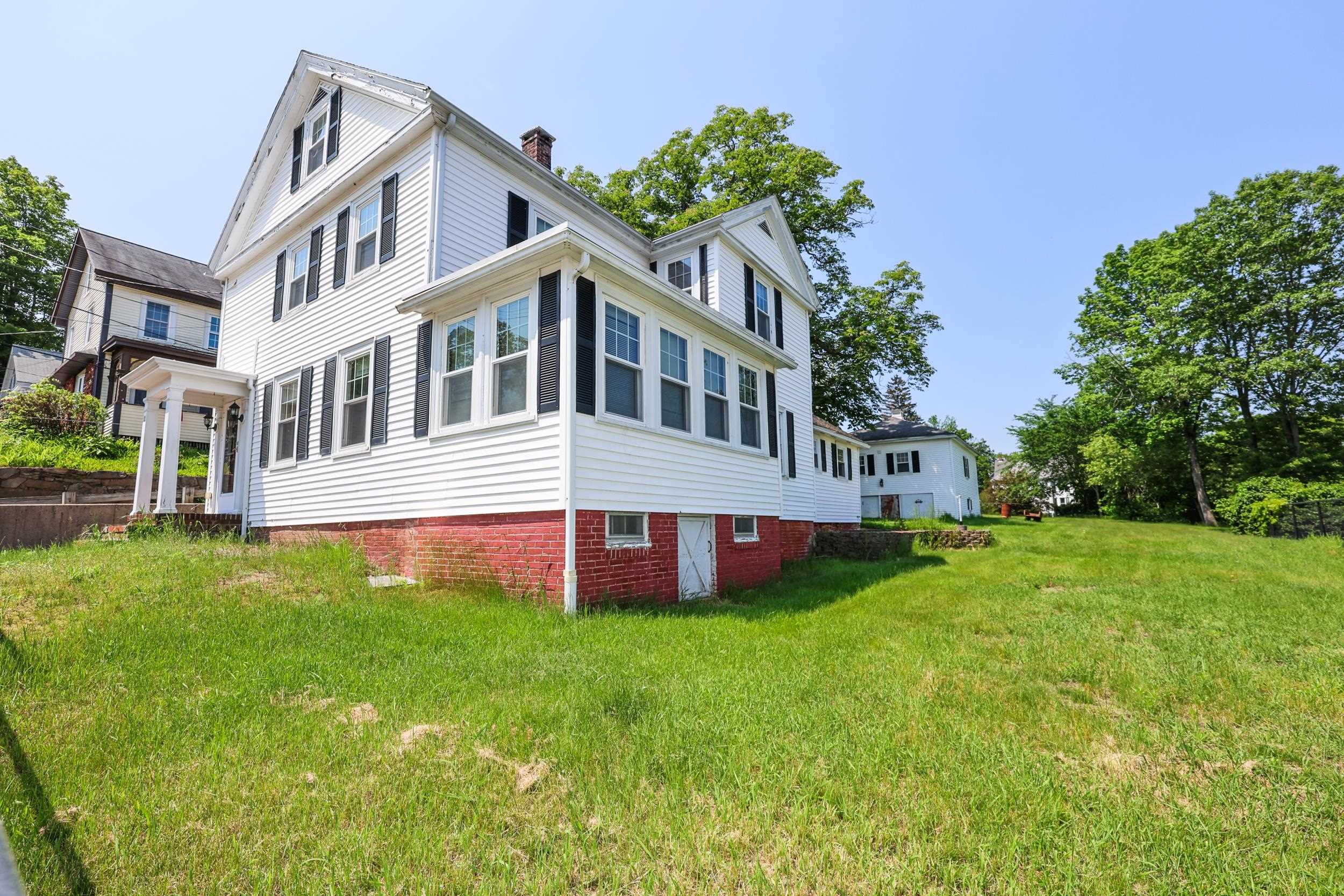 11 Linden Street