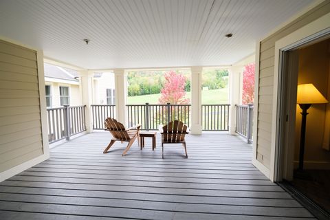 723/725 QIII Jackson Gore Adams House 723/725 QIII Ludlow VT 05149