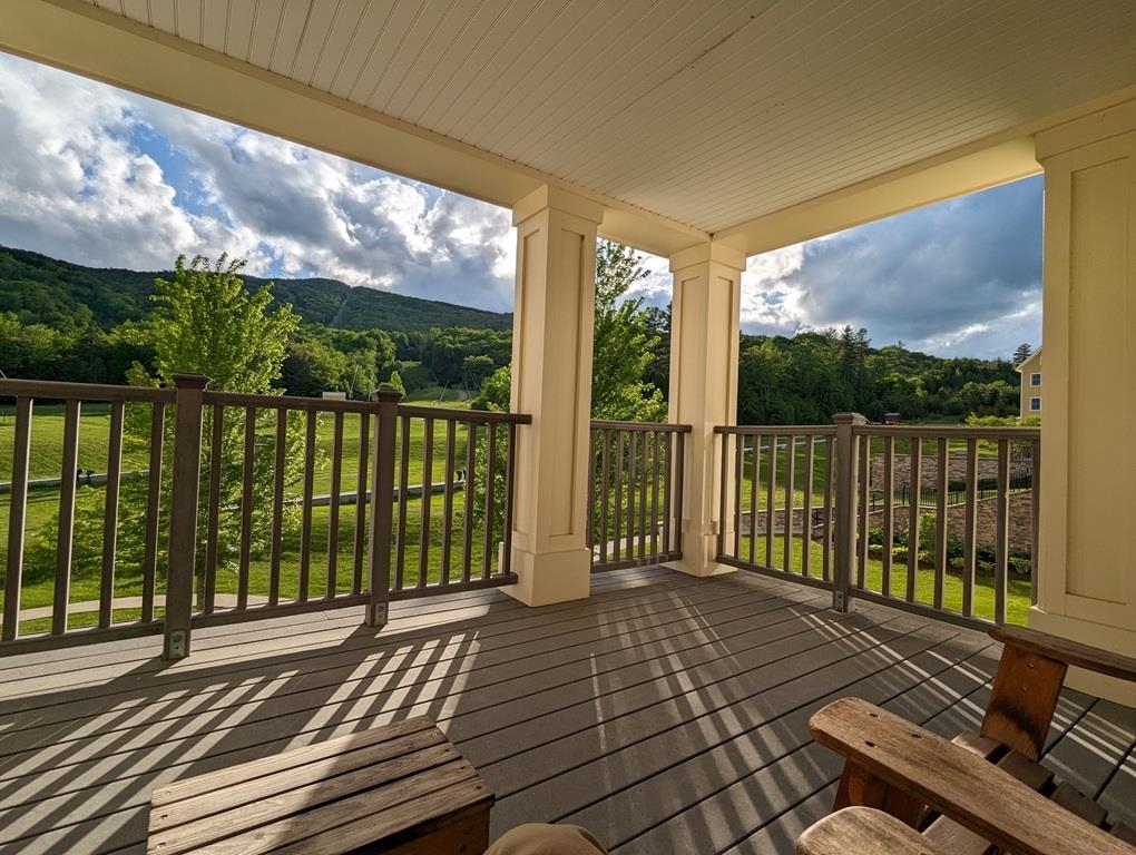 723/725 QIII Jackson Gore Adams House 723/725 QIII