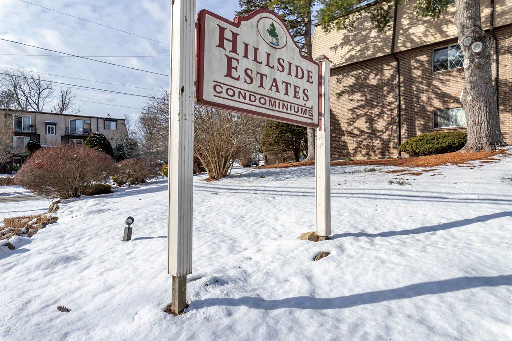 Photo of 4 Pembroke Drive #22, Derry, NH 03038 (MLS # 5072987)