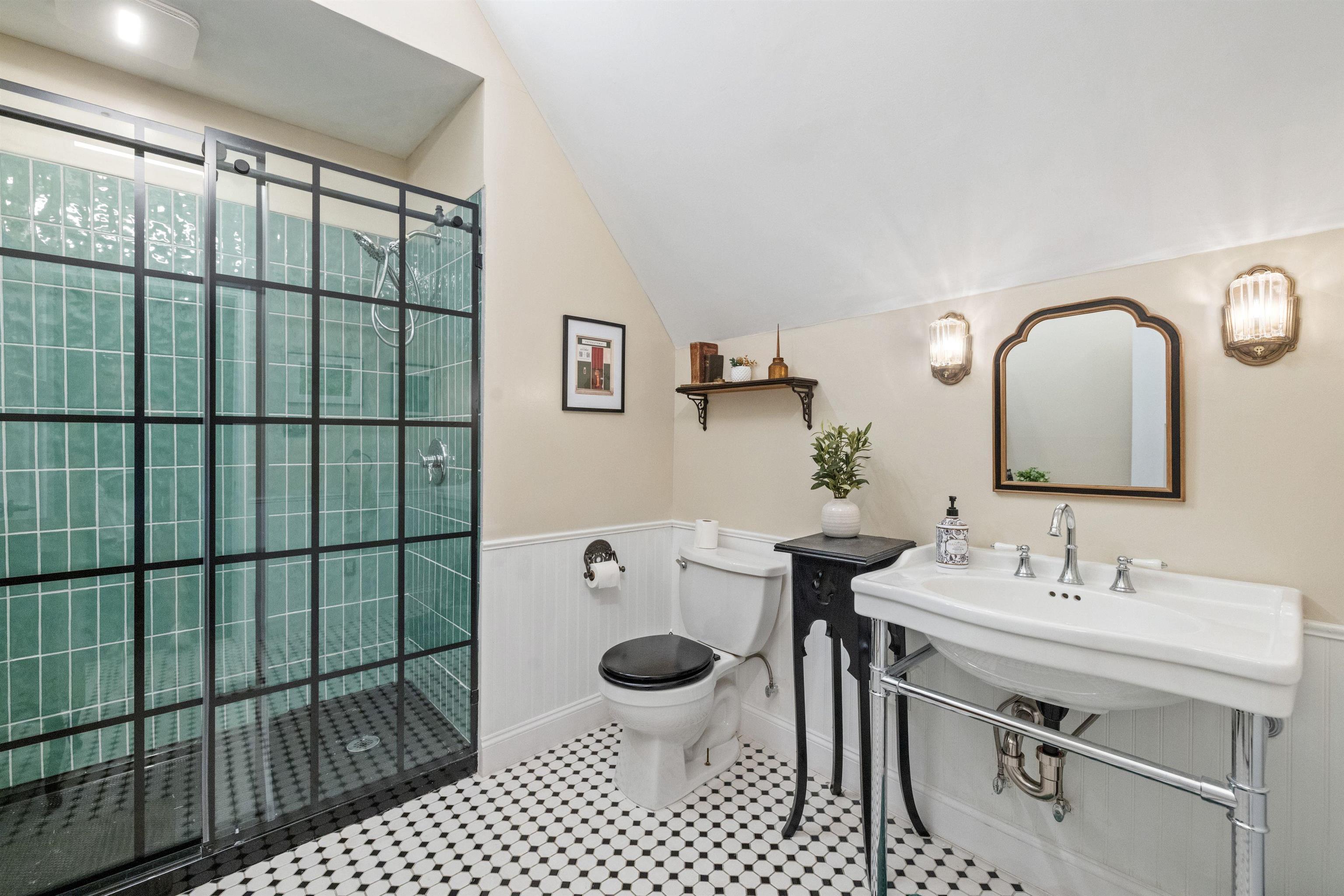 Bethlehem, New Hampshire 03574, United States, 2 Bedrooms Bedrooms, ,1 BathroomBathrooms,Residential,Active,223886