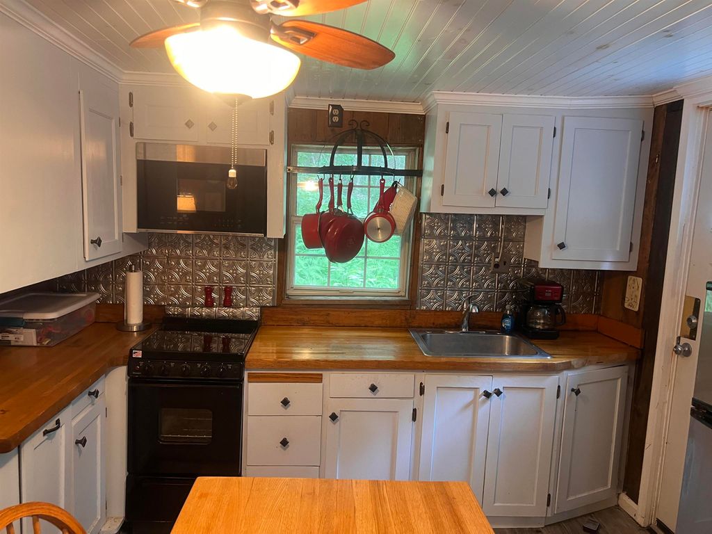 Photo of 133 Quinttown Road, Orford, NH 03777 (MLS # 5055889)