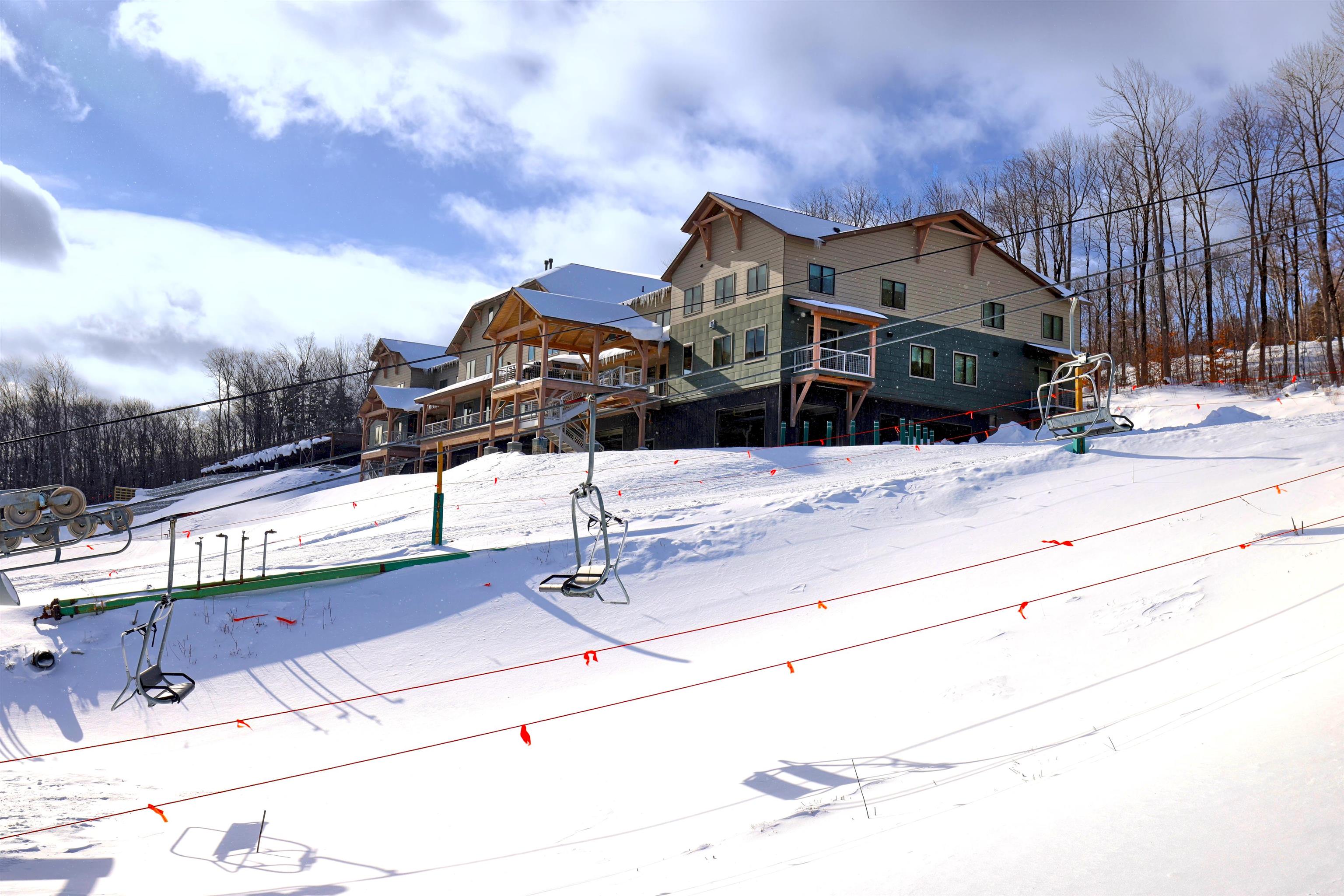 37 Village Center Road 1