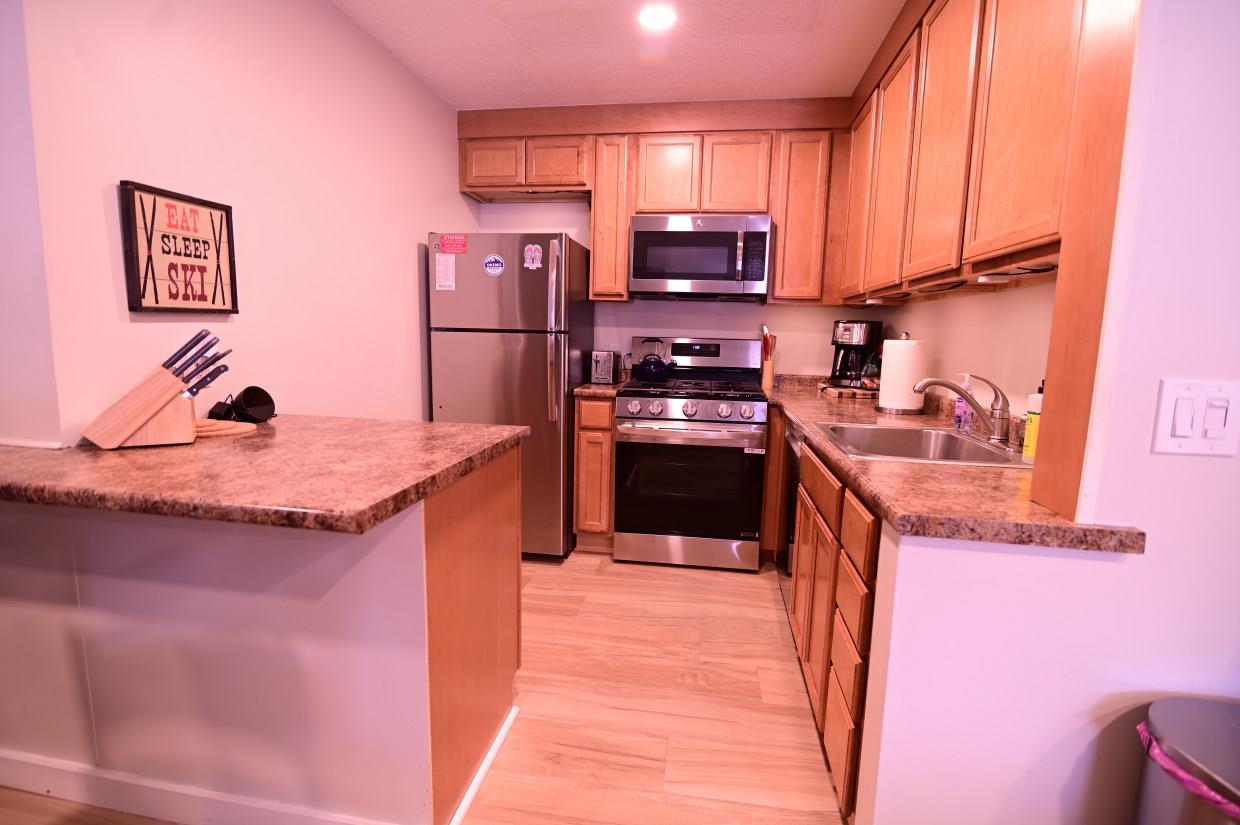 32 Route 103 South B-5