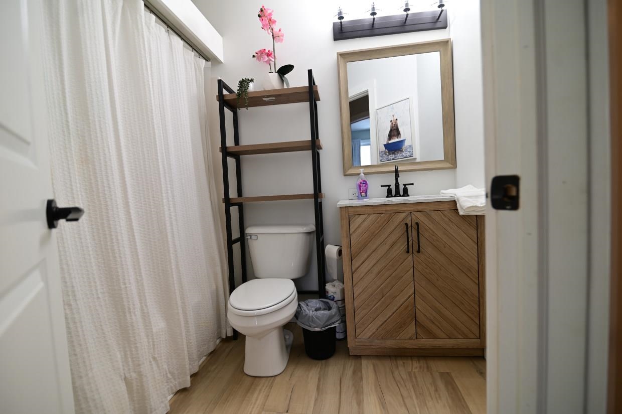 32 Route 103 South B-5