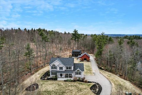 Photo of 646 Haleigh's Court, Pembroke, NH 03275 (MLS # 5082009)