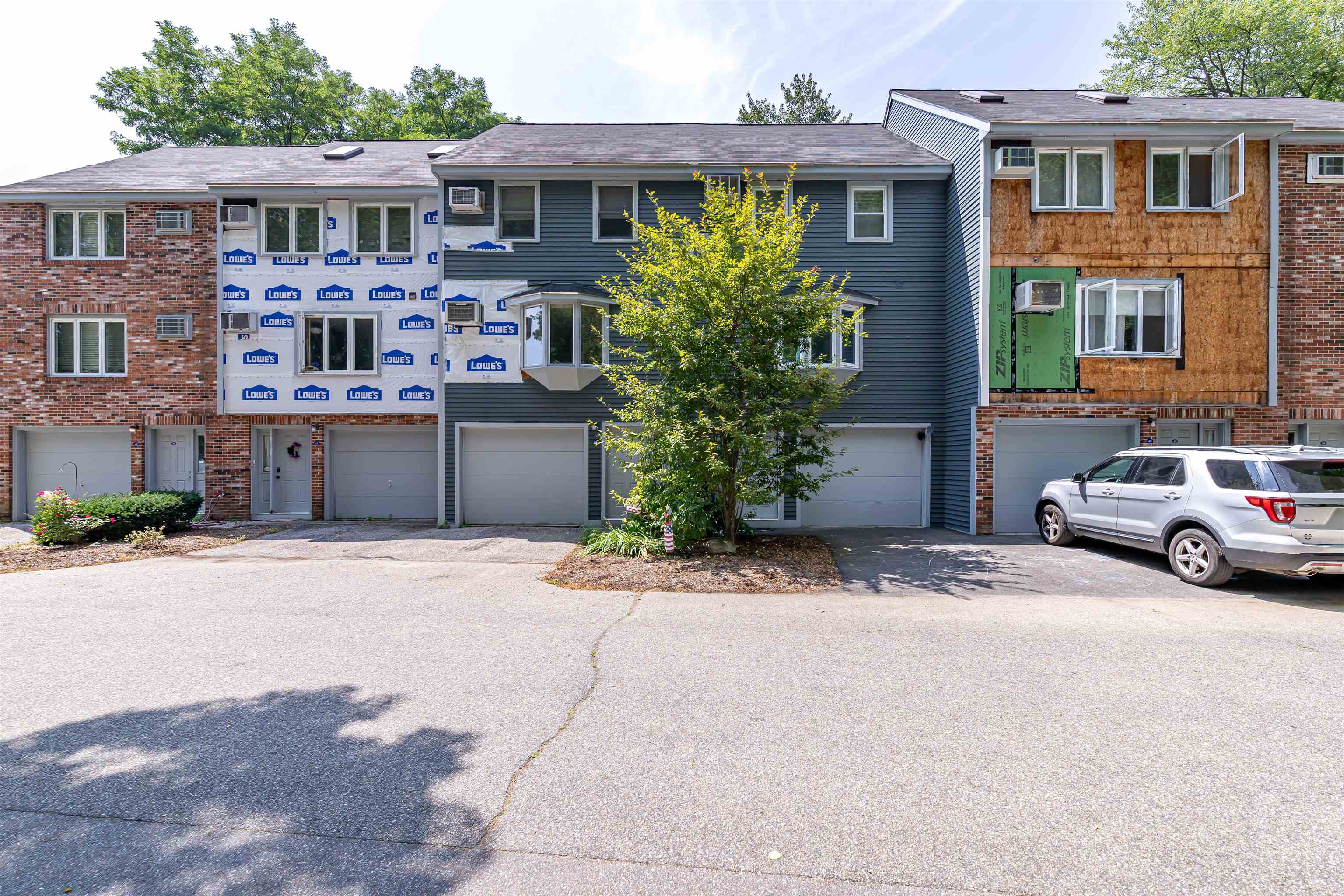 44 Valley West Way