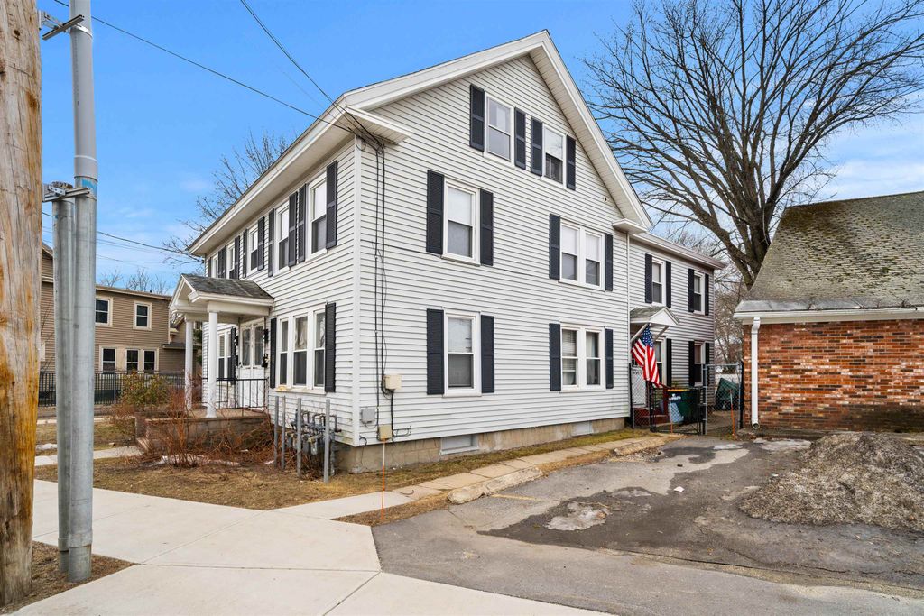 Photo of 156 N Main Street, Rochester, NH 03867 (MLS # 5080510)