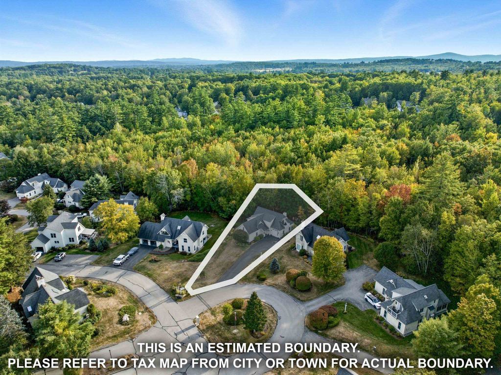 Photo of 11 Lantern Circle, Laconia, NH 03246 (MLS # 5061838)