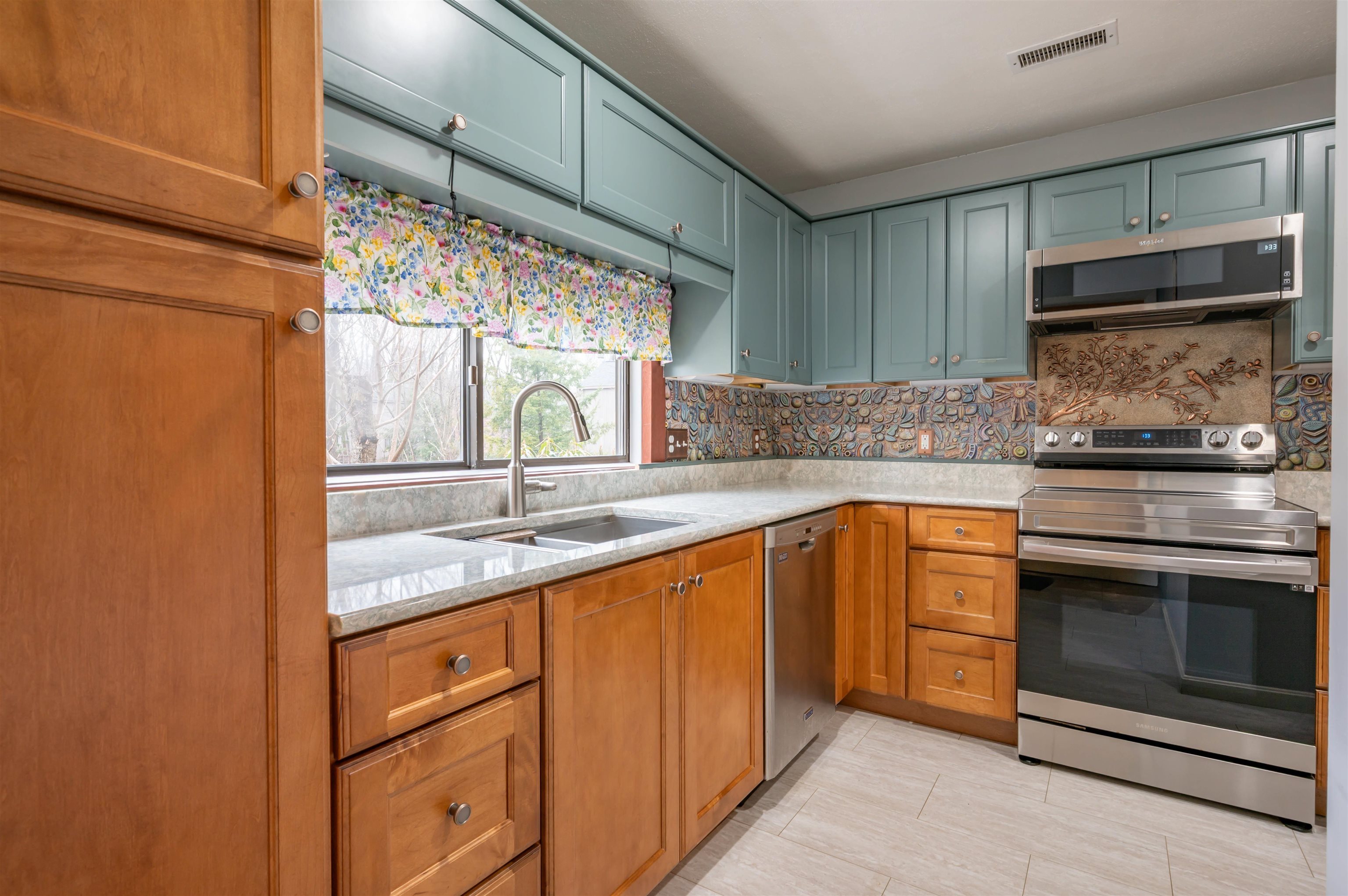 111 Coburn Avenue 187