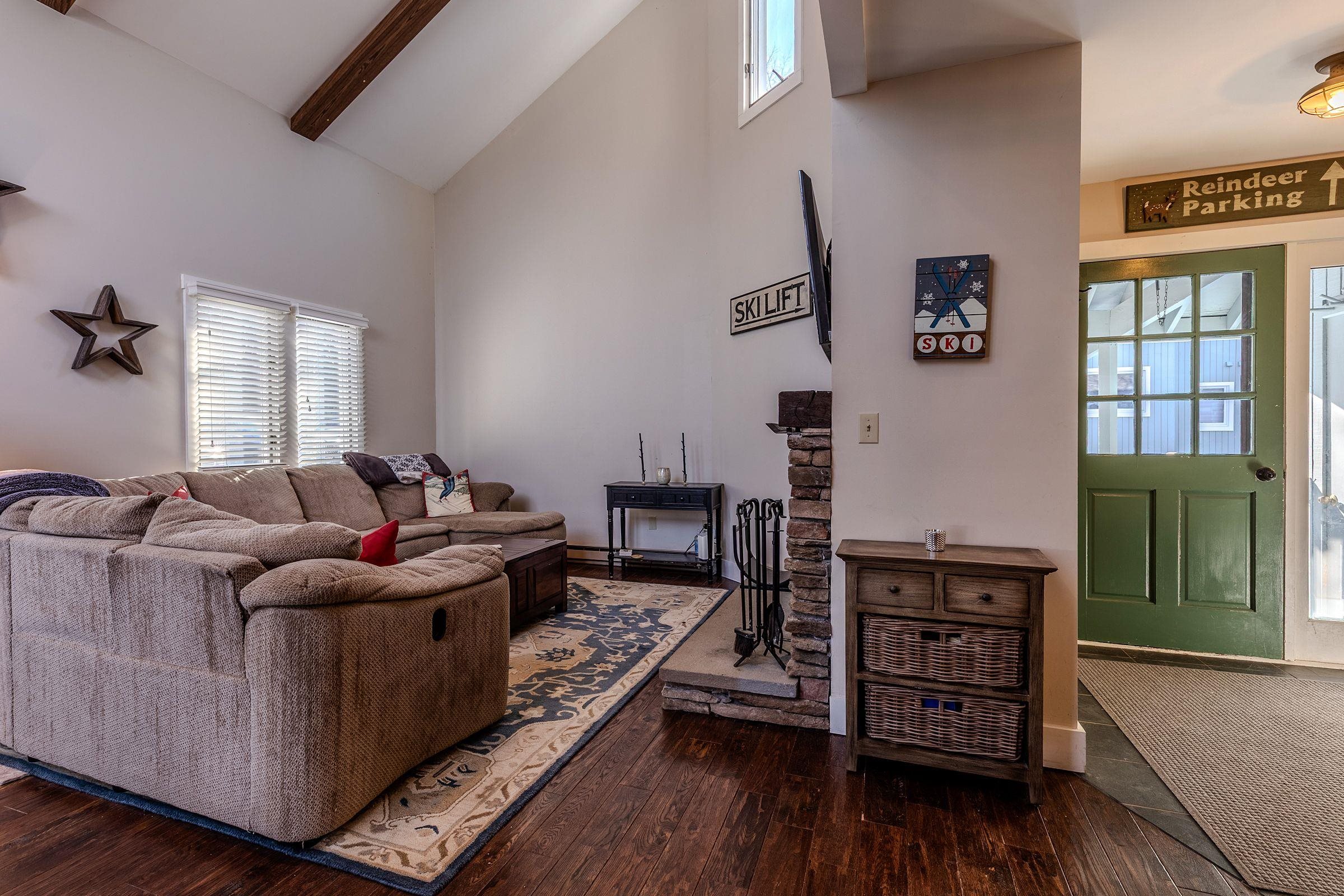 56 Shatterack Road D 7