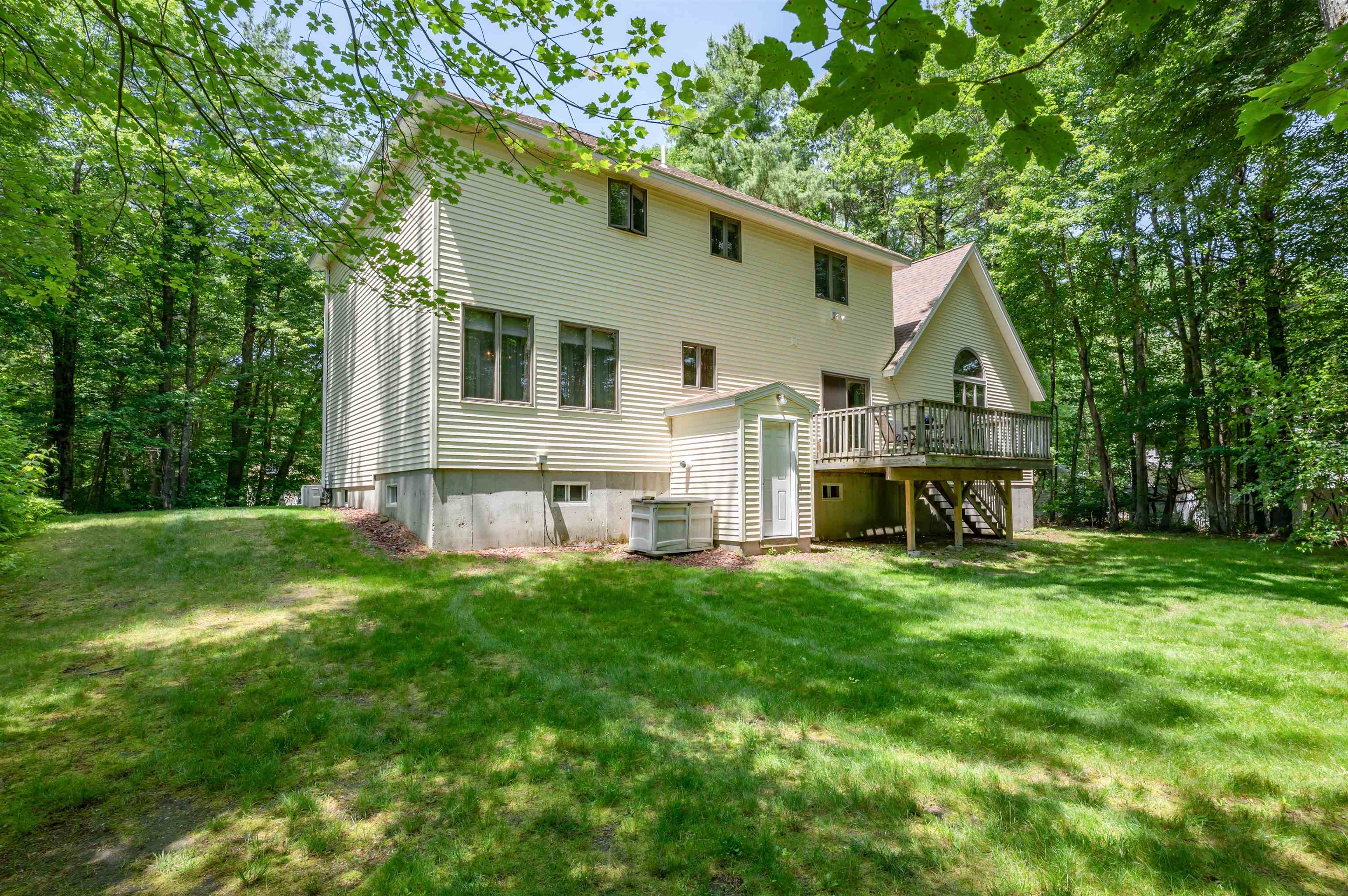 7 Golden Oaks Drive