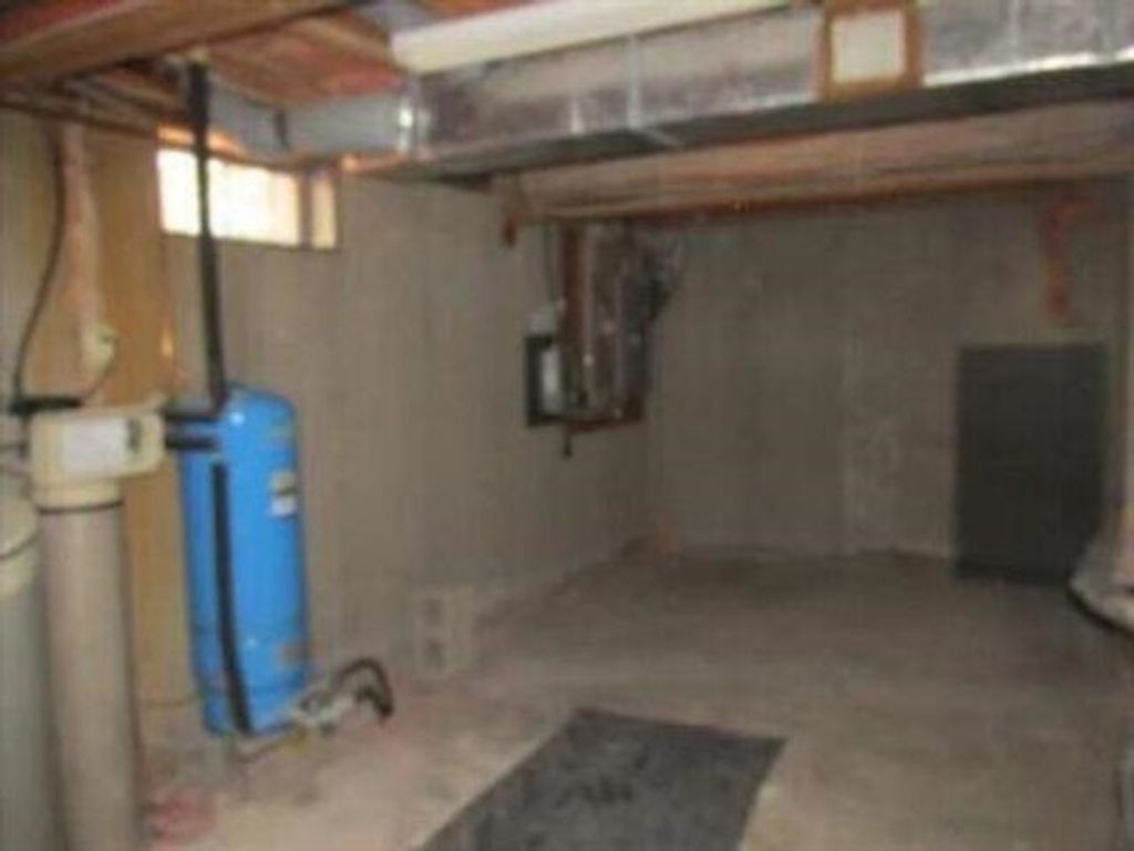 Photo of 99 Cambridge Road, Bedford, NH 03110 (MLS # 5044148)