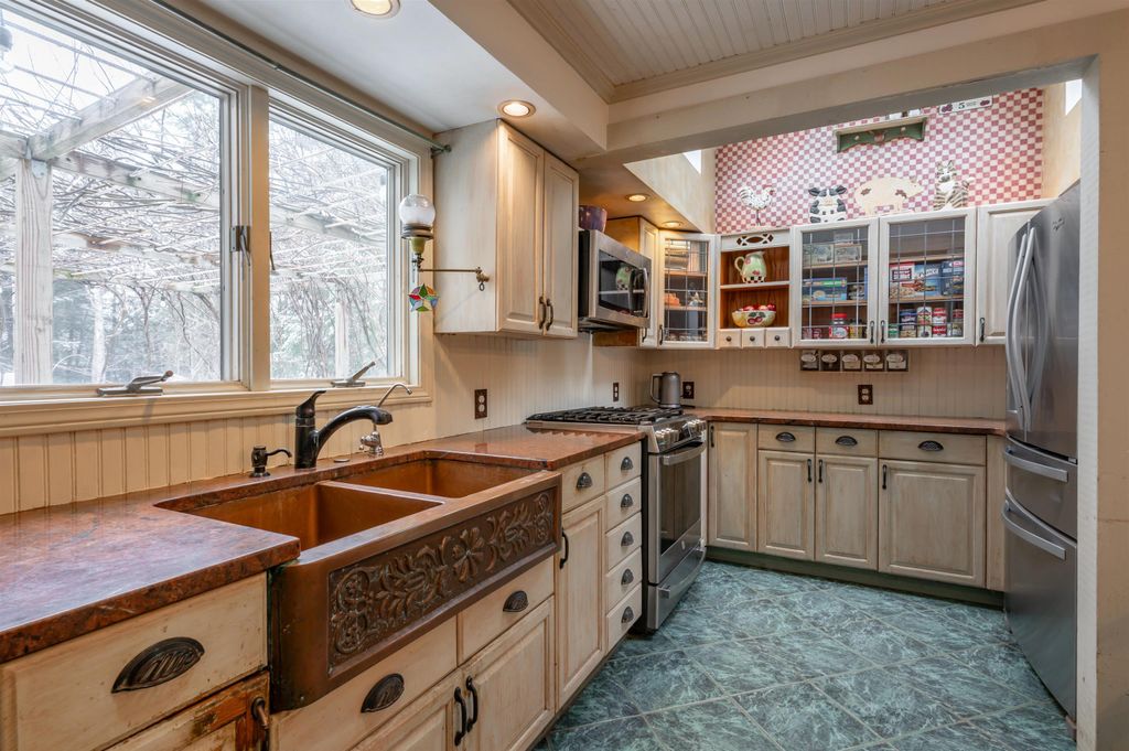 Photo of 133 Raymond Road, Deerfield, NH 03037 (MLS # 5082796)