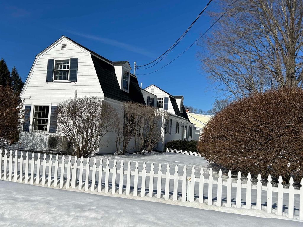 Photo of 3 Wheelwright Avenue, Exeter, NH 03833 (MLS # 5077205)