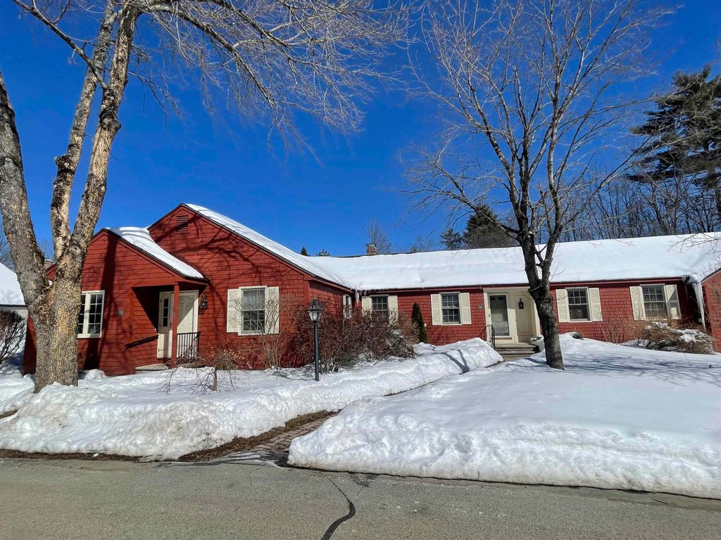 Photo of 14 Colonial Square #14, Peterborough, NH 03458 (MLS # 5078338)