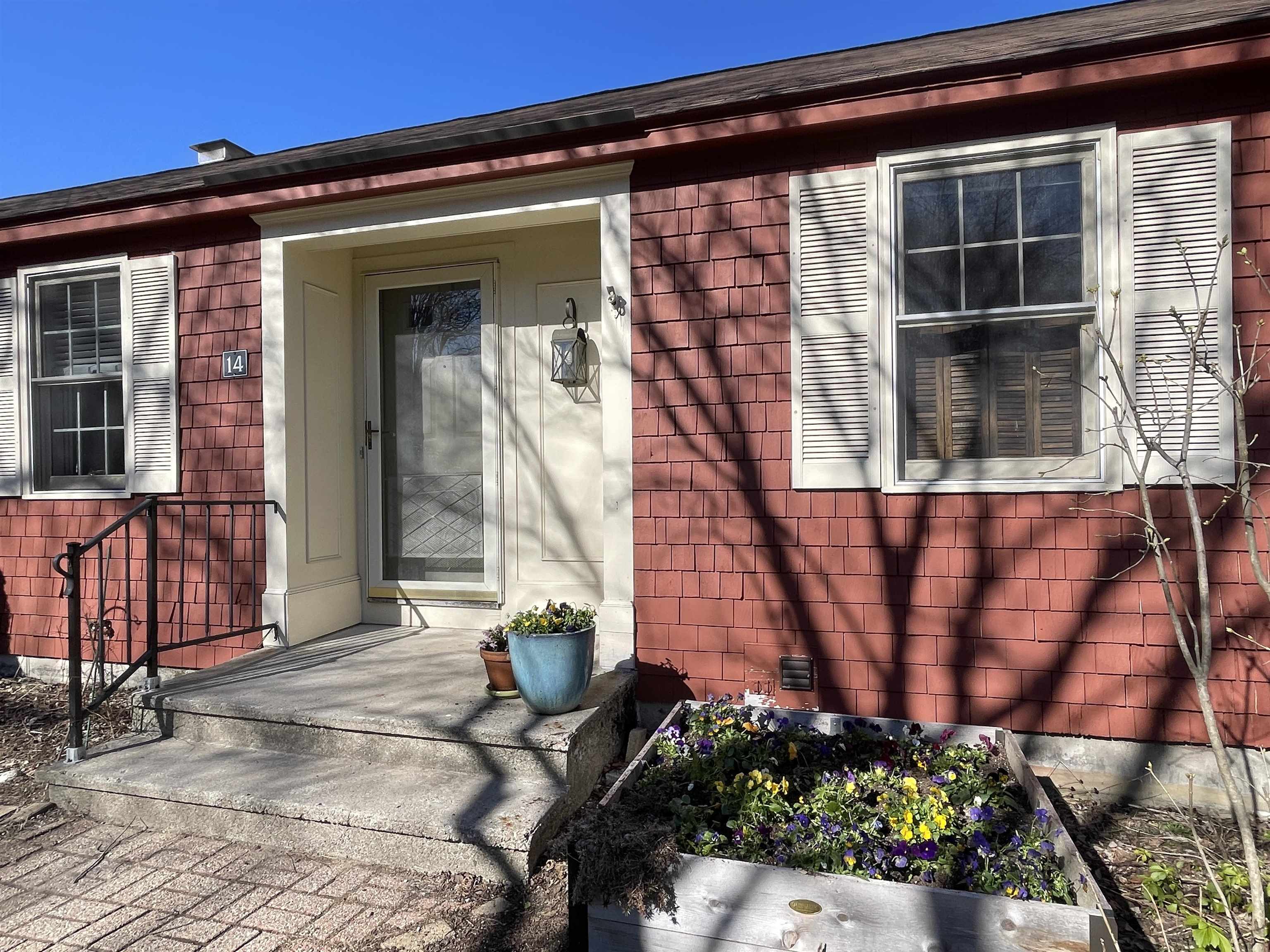 14 Colonial Square 14