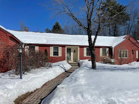 Photo of 14 Colonial Square #14, Peterborough, NH 03458 (MLS # 5078338)