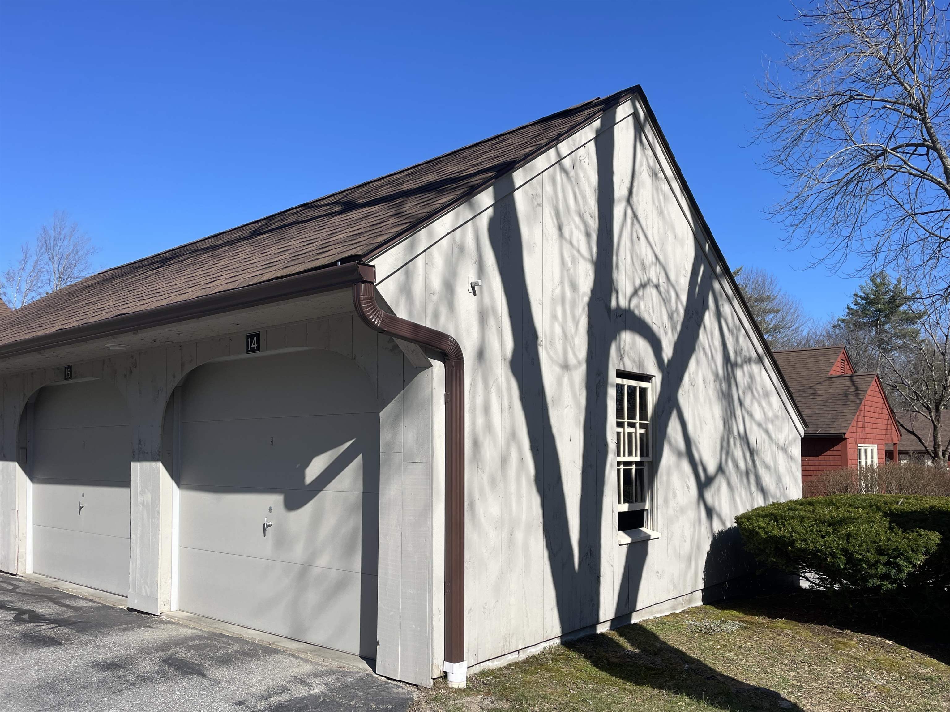 14 Colonial Square 14