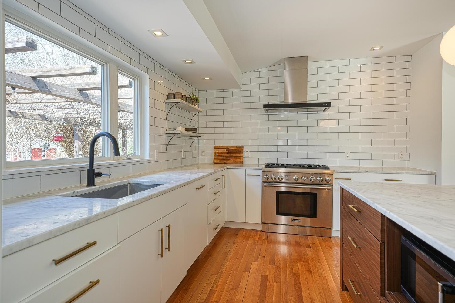 28 Tuttle Lane
