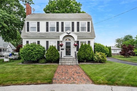 Photo of 165 Taylor Street, Manchester, NH 03103 (MLS # 5045874)