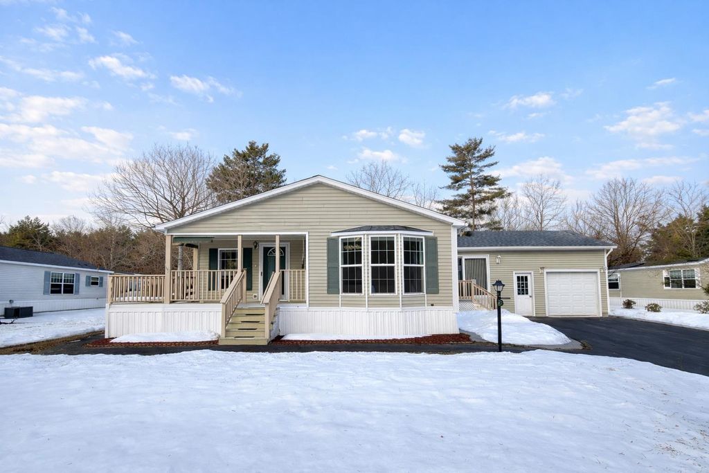 Photo of 153 Eagle Drive, Rochester, NH 03868 (MLS # 5078874)