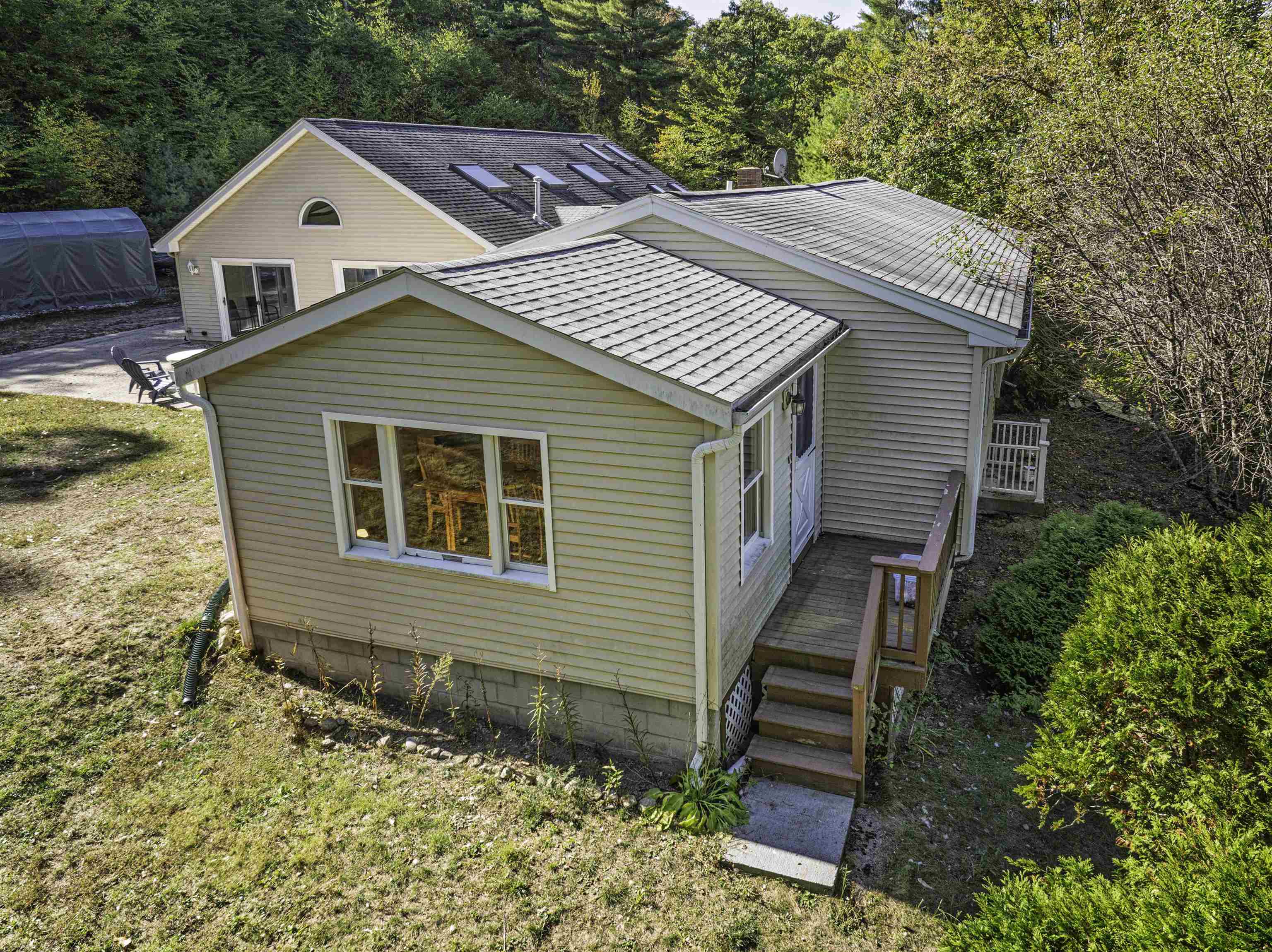 699 Kings Highway