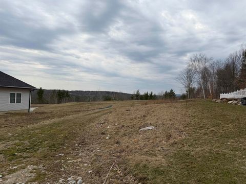 28 Eisenhower Drive Rochester NH 03867