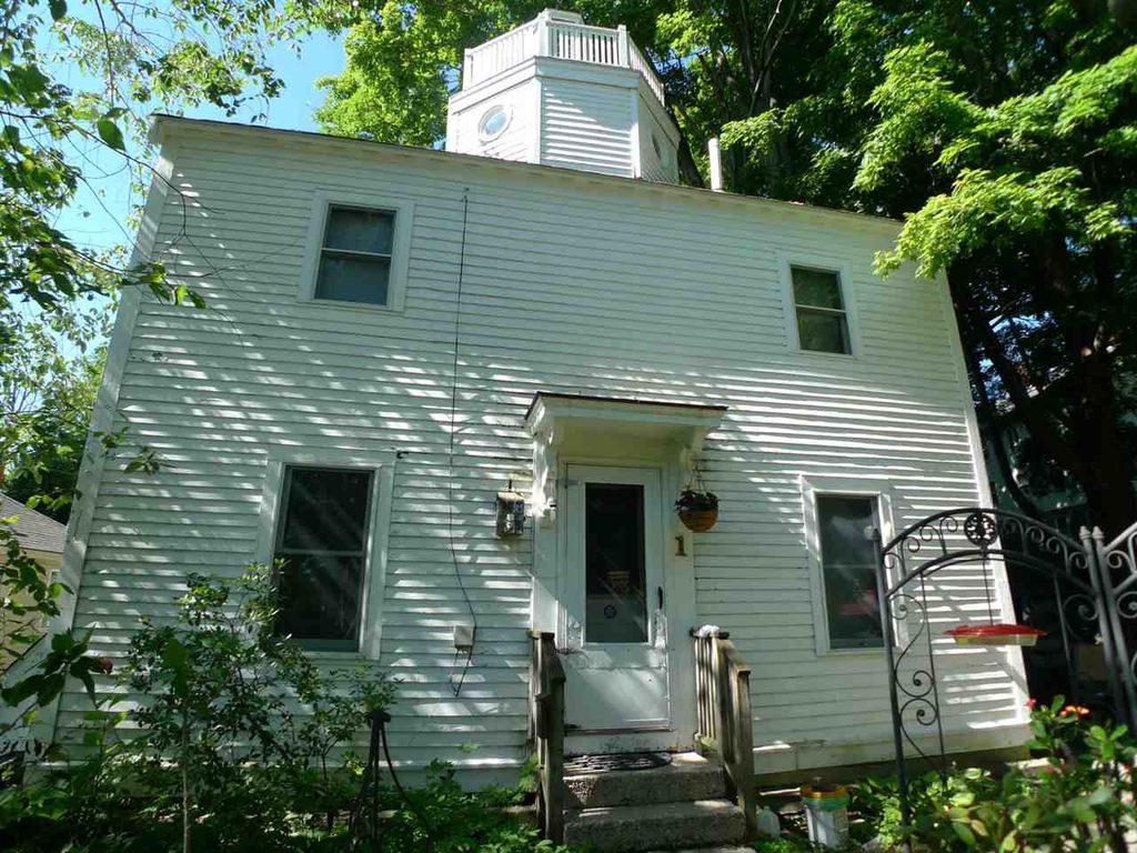 Photo of 1 Rock Street, Newmarket, NH 03857 (MLS # 5087038)