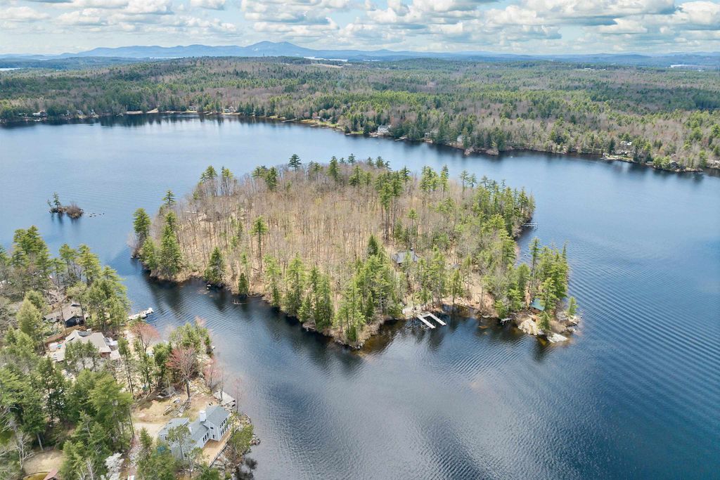 Photo of 651 Gansy Island, Moultonborough, NH 03254 (MLS # 5083208)